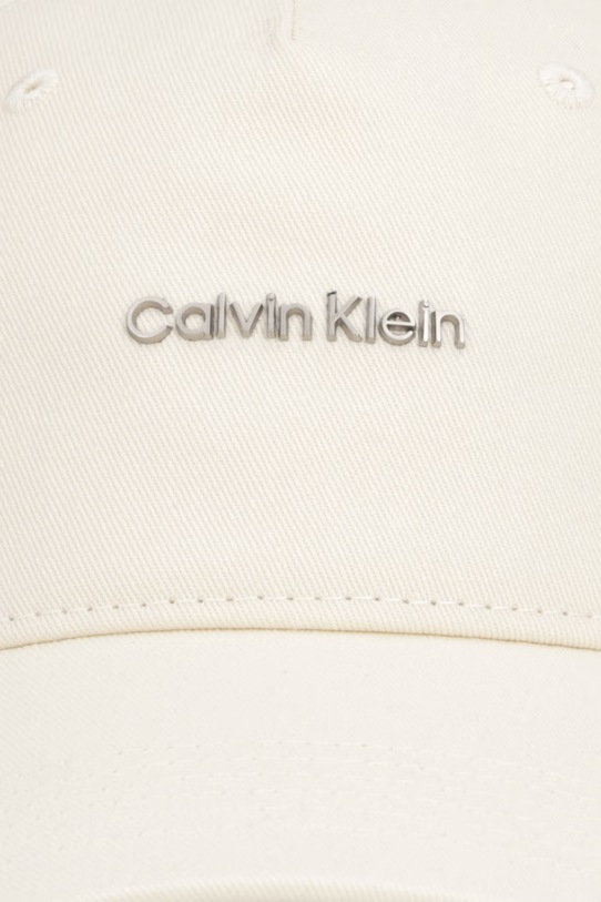 Calvin Klein бейзболна шапка от памук LV04F5072G бежов SS26