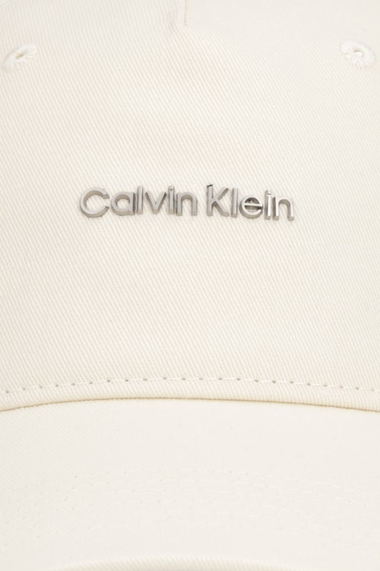 Calvin Klein бейзболна шапка от памук LV04F5072G бежов SS26