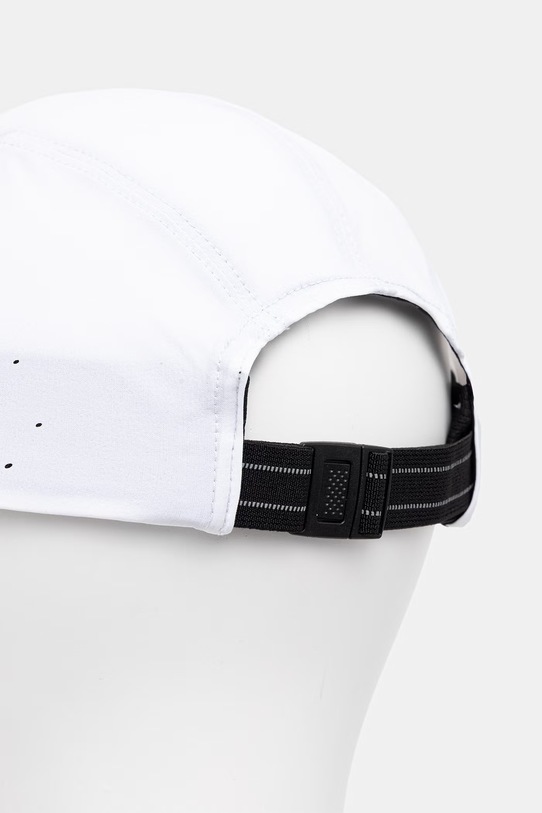 Akcesoria Asics czapka z daszkiem 3013B329 biały