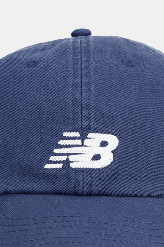 New Balance czapka z daszkiem bawełniana AC84454NNY granatowy SS26