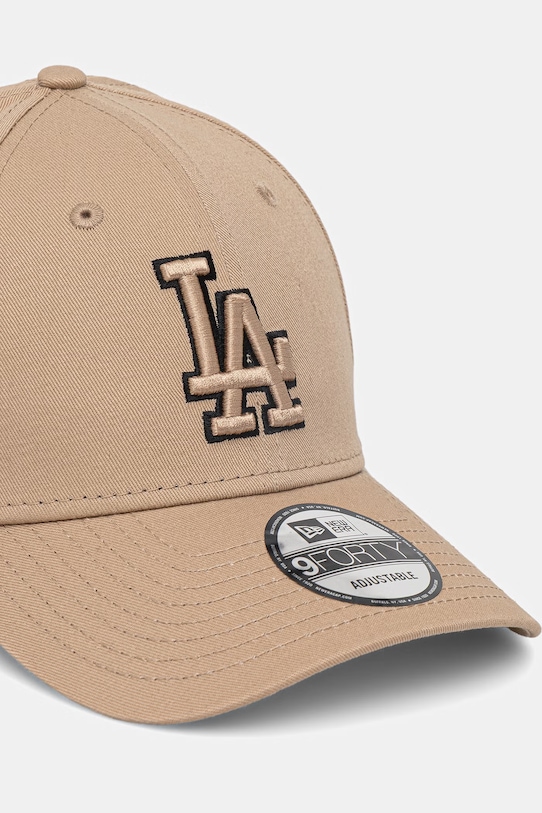 New Era czapka z daszkiem bawełniana OUTLINE 9FORTY® 60771713 beżowy SS26