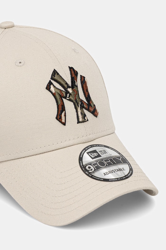 New Era czapka z daszkiem CAMO INFILL 9FORTY® 60771850 beżowy SS26