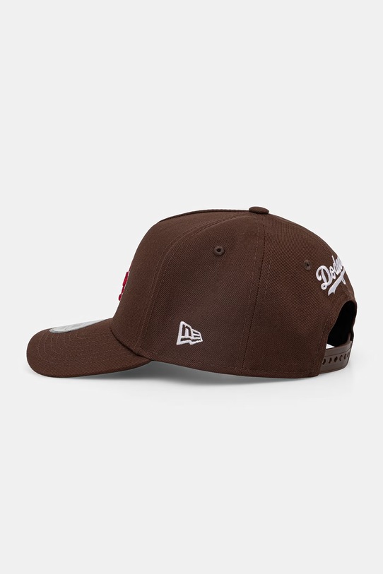 New Era czapka z daszkiem OUTLINE SCRIPT E-FRAME brązowy 60771811