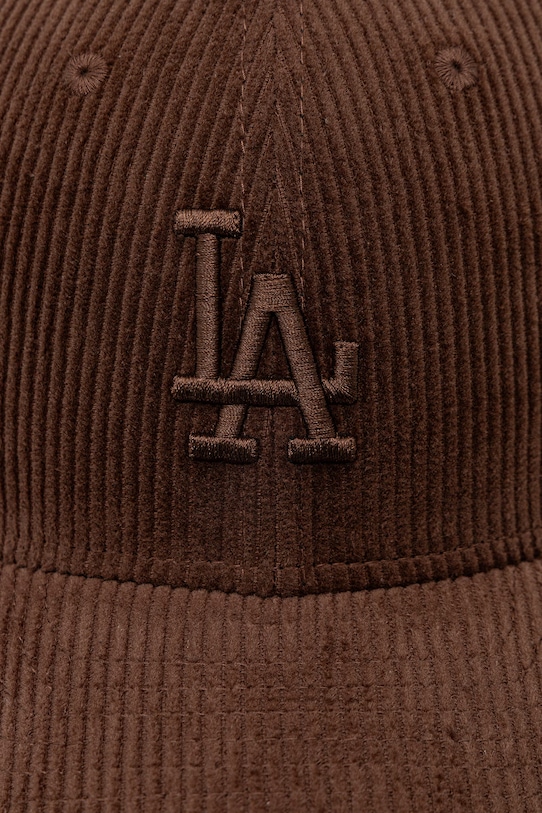 New Era czapka z daszkiem sztruksowa CORD 9FORTY® MC 60771826 brązowy SS26