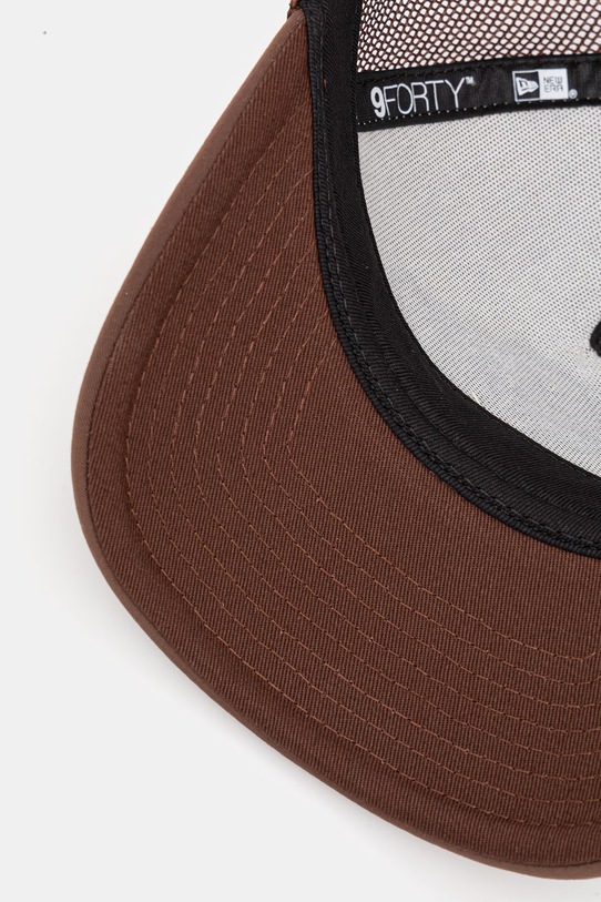 New Era czapka z daszkiem GRAPHIC 9FORTY® MC AF TRUCKER brązowy 60771806