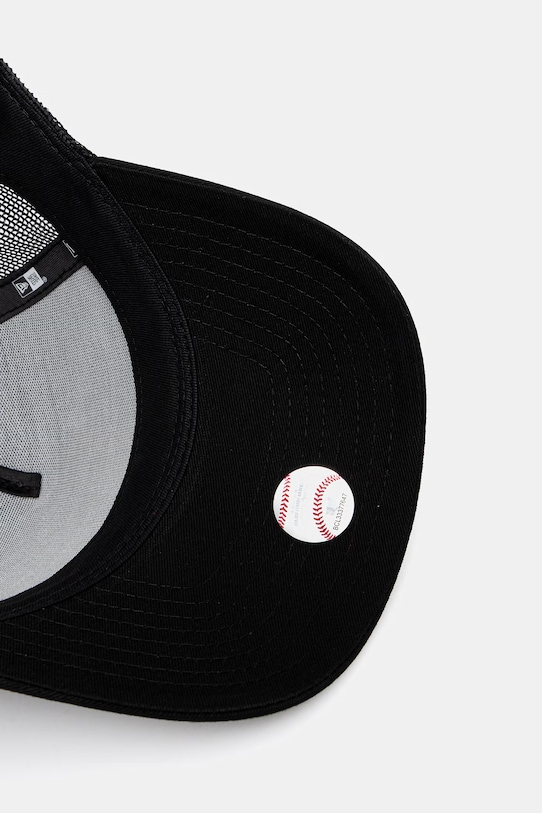 New Era czapka z daszkiem OUTLINE TRUCKER czarny 60771720