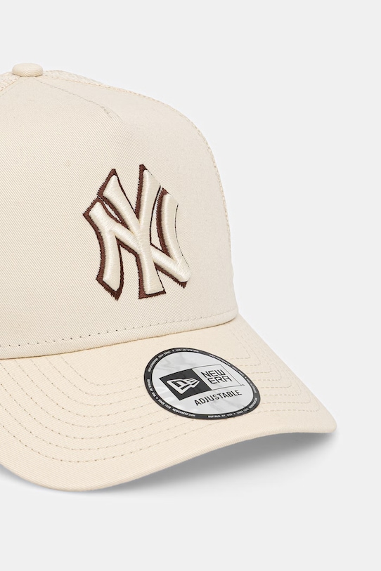 Akcesoria New Era czapka z daszkiem OUTLINE TRUCKER 60771718 beżowy