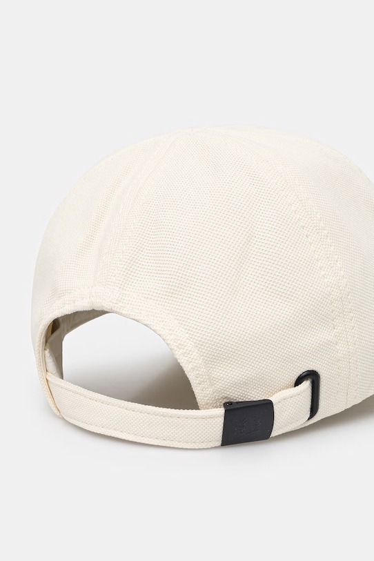Akcesoria Fred Perry czapka z daszkiem bawełniana HW2295 beżowy