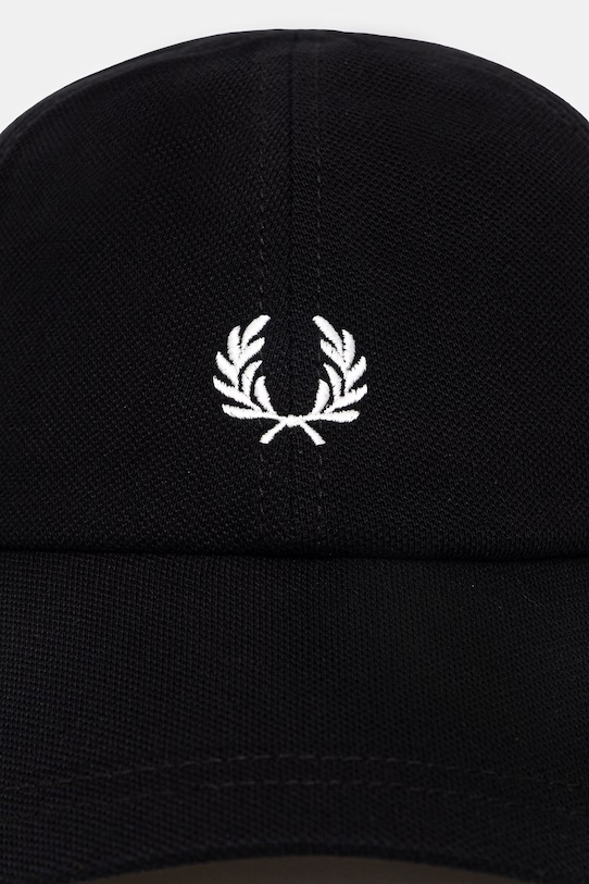 Fred Perry czapka z daszkiem bawełniana HW2295 czarny SS26