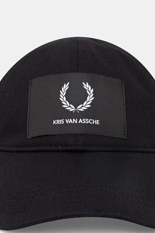 Fred Perry czapka z daszkiem bawełniana HW2310 czarny SS26