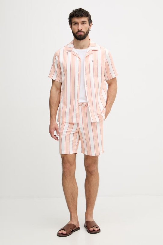 Tommy Hilfiger košile pánská bavlněná SUMMER MW0MW42984 oranžová SS26