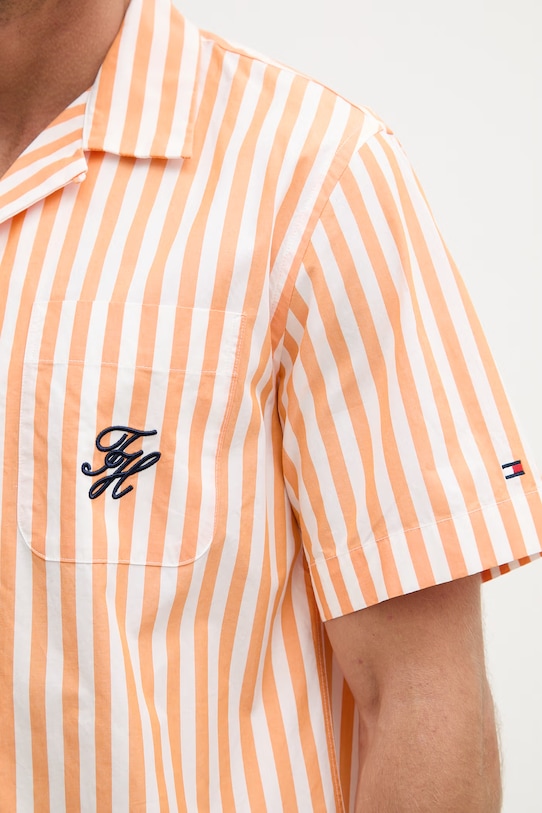 Tommy Hilfiger košile pánská bavlněná SUMMER MW0MW42986 oranžová