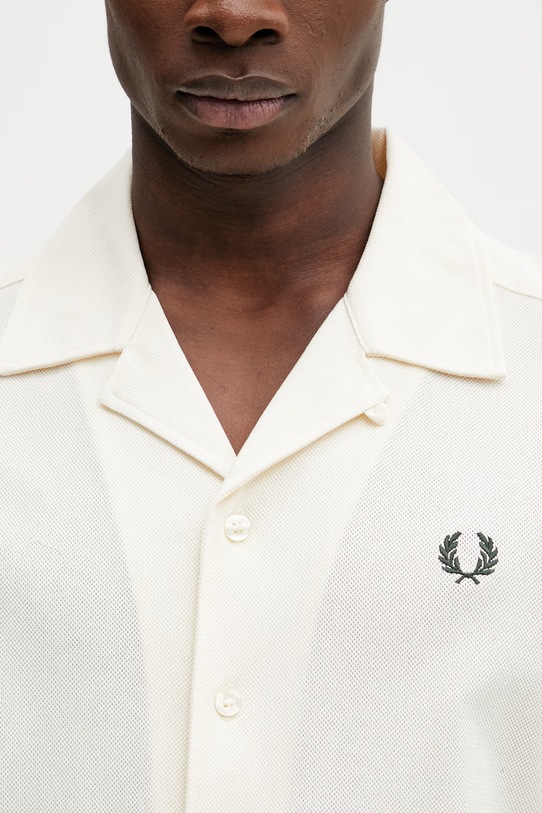 Fred Perry koszula bawełniana beżowy M1745