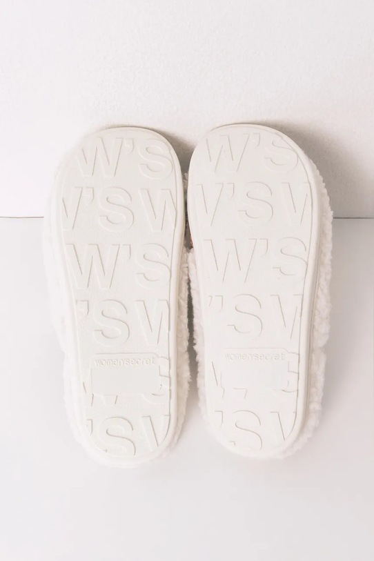 women'secret kapcie FAMILY STORIES beżowy 4992599