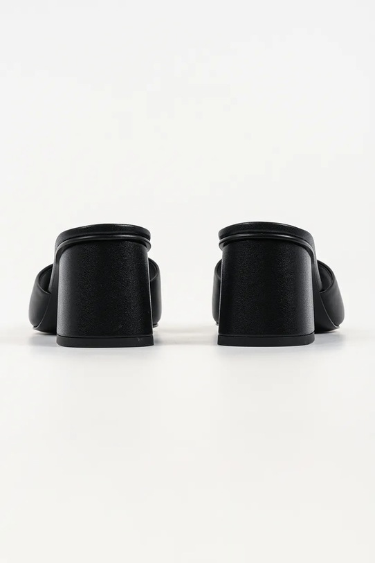 Παπούτσια Δερμάτινες παντόφλες Karl Lagerfeld Plaza Ii KL32400.000 μαύρο