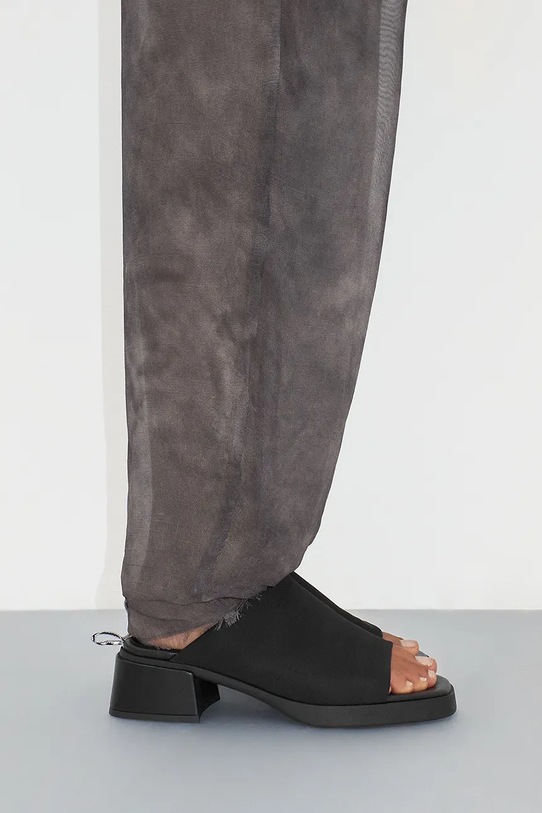 Miista klapki Zooey czarny E8.3319