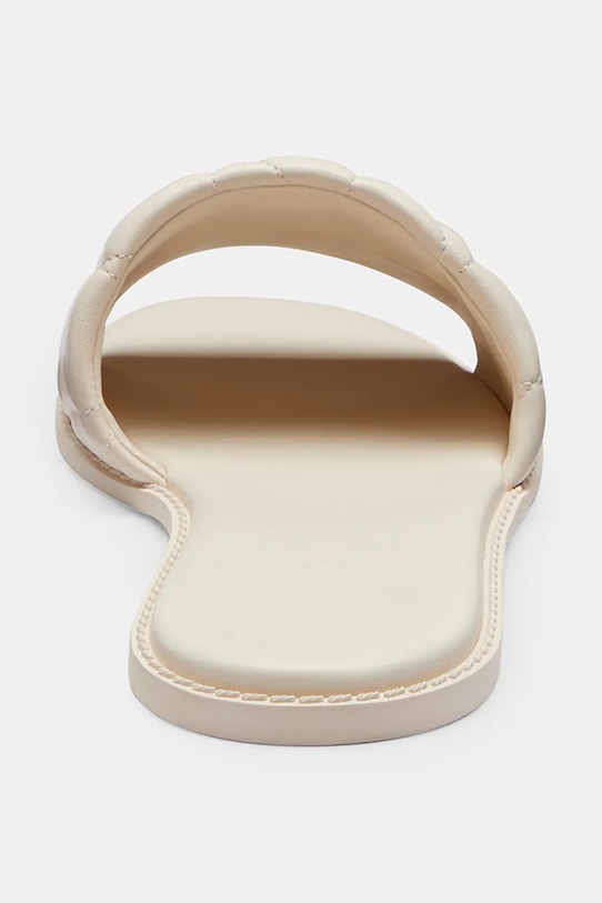 Obuwie Coach klapki na płaskim obcasie damskie skórzane Holly Quilted Leather Sandal CEF42.CHK biały