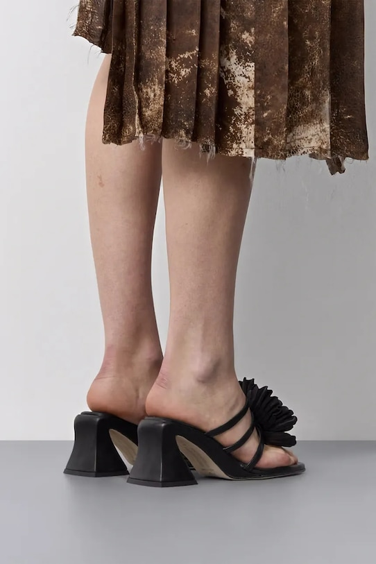 Miista klapki na słupku damskie skórzane Hara MI.6124 czarny