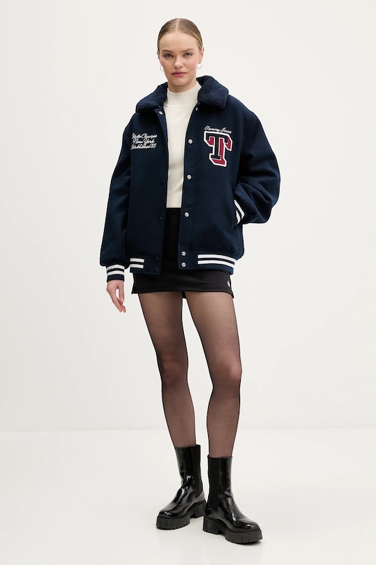 Tommy Jeans kurtka z dodatkiem wełny DW0DW22051 granatowy SS26