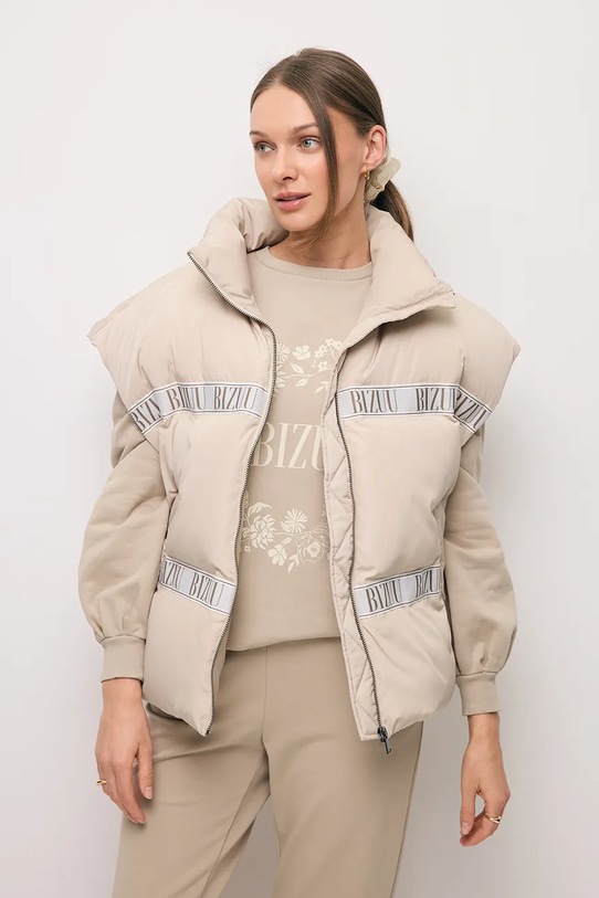 Bizuu bezrękawnik puchowy AYASE bez kaptura różowy AYASE.BEZOWY