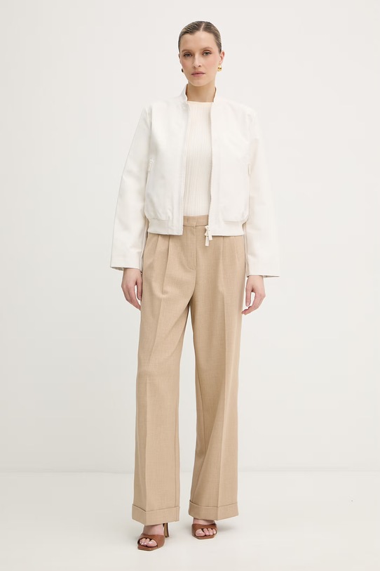 Armani Exchange куртка-бомбер жіноча XW002303.AF21528 бежевий SS26