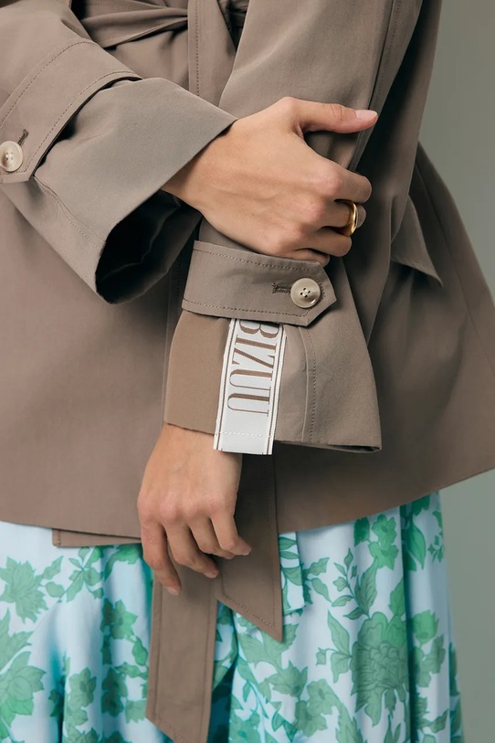 BIZUU krótka kurtka damska RACHY RACHY.TAUPE beżowy