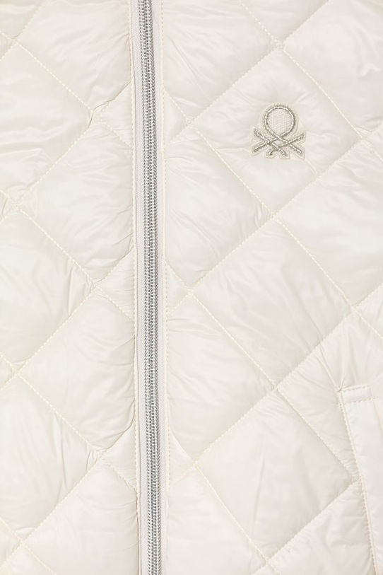 Dziewczynka United Colors of Benetton bezrękawnik z kapturem dziecięcy 21INCJ017.G.Stagionale beżowy