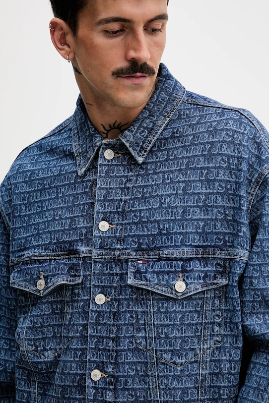 Tommy Jeans kurtka jeansowa niebieski DM0DM22268