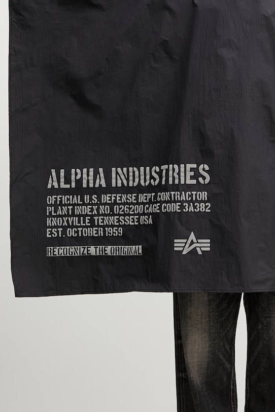 Alpha Industries Packable Rain Cape kurtka przeciwdeszczowa męska 266117 czarny