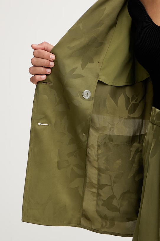 Armani Exchange sacou cu două rânduri de nasturi pentru femei, din vâscoză XW002010.AF21551