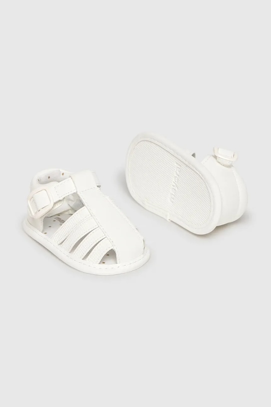 CHLAPEC Kojenecké sandály Mayoral Newborn 9086.1N.Newborn.PPY2 bílá