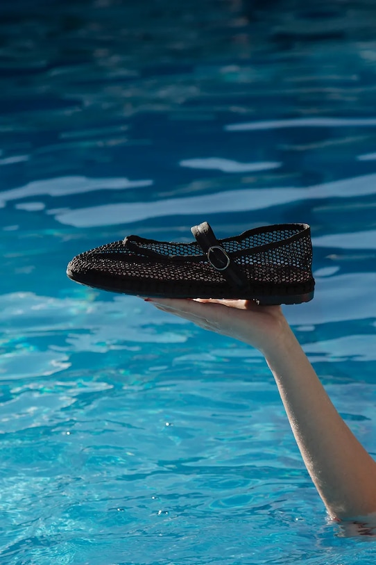 Flabelus balerina Isabella.Maryjane