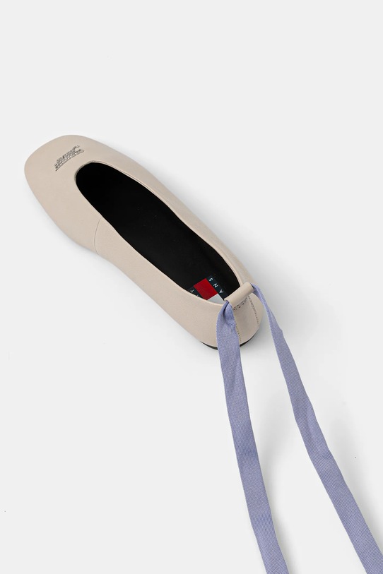 Obuwie Tommy Hilfiger baleriny skórzane TJW BALLERINA WITH LACES EN0EN02939 beżowy