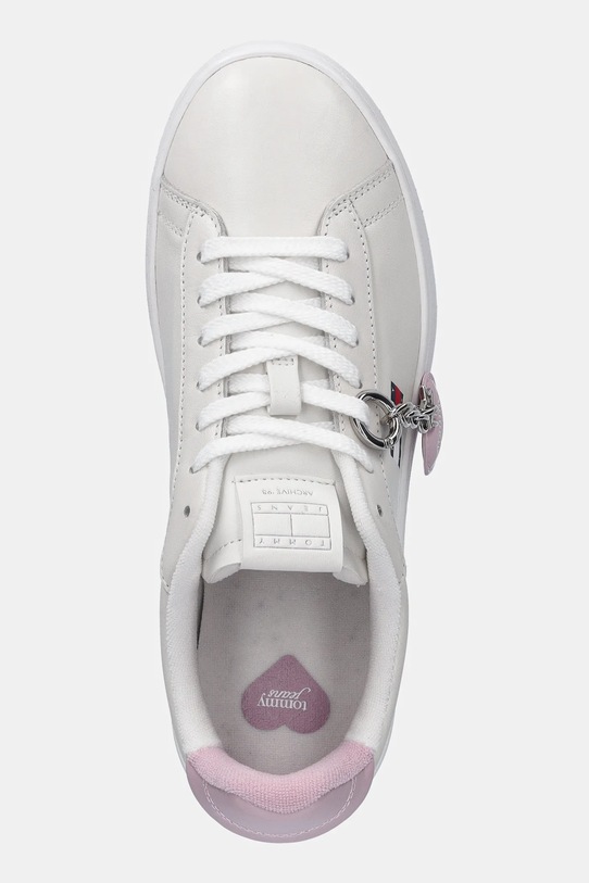 Tommy Jeans sneakersy skórzane ARCHIVE 98 VALENTINES biały EN0EN03024