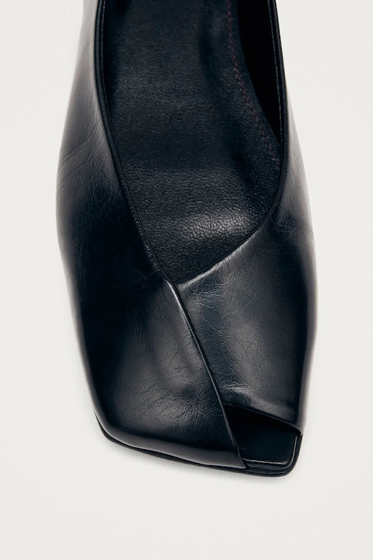 Δερμάτινες μπαλαρίνες Alohas Katia μαύρο S101107.01