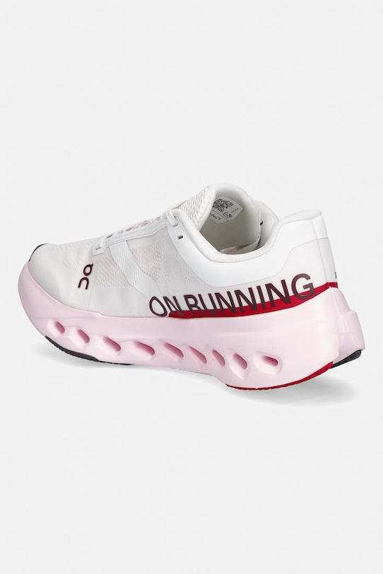 Obuwie On buty sportowe damskie Cloudsurfer Next 3WE30054722 różowy