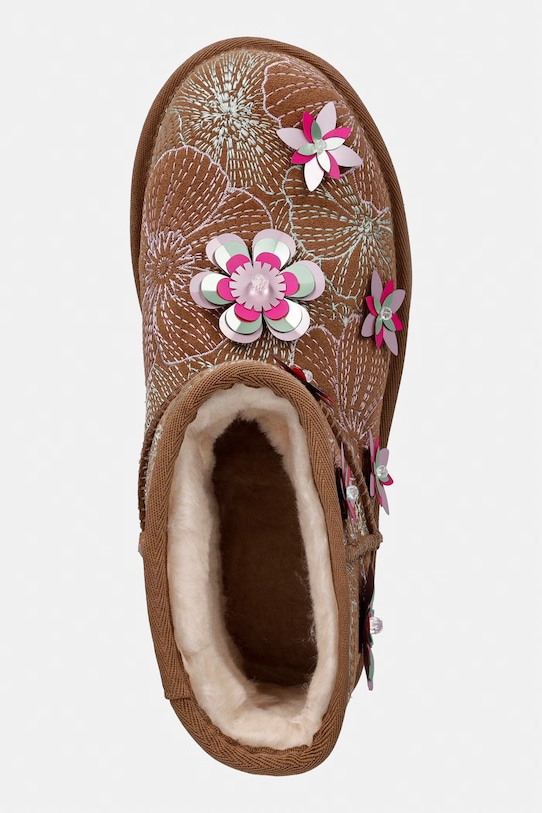 Semišové snehule UGG W Classic Mini Meadow hnedá 1181014.CHE