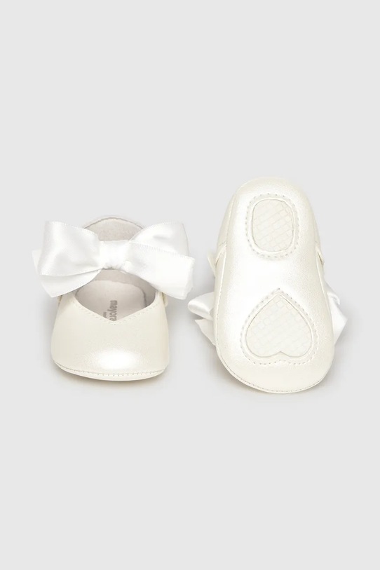Dziewczynka Mayoral Newborn buty niemowlęce 9090.2L.Newborn.PPY2 biały