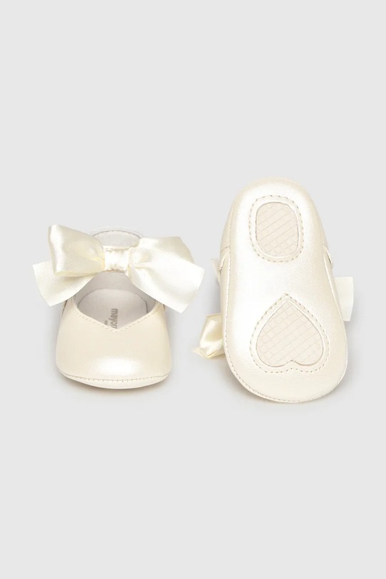 Dziewczynka Mayoral Newborn buty niemowlęce 9090.2L.Newborn.PPY2 beżowy