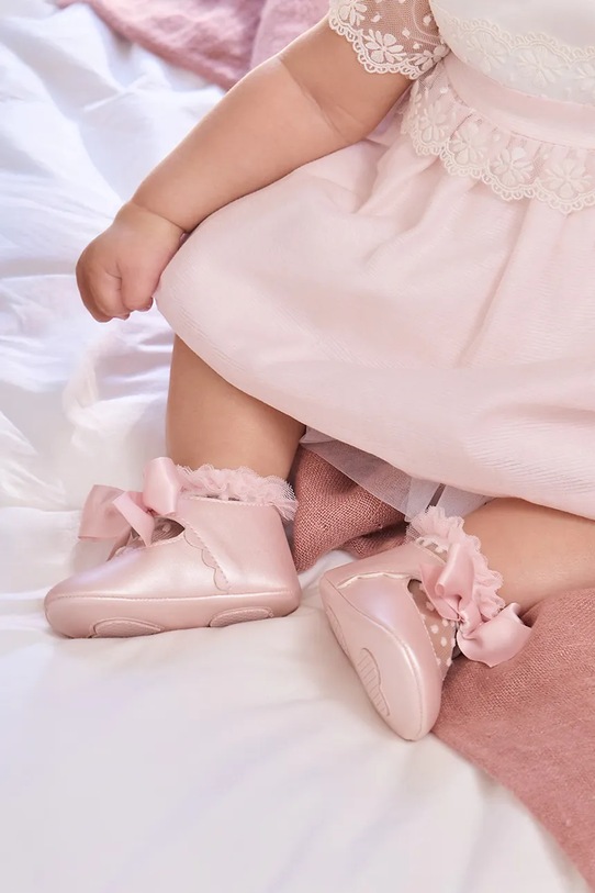 Mayoral Newborn buty niemowlęce nieocieplane różowy 9090.2L.Newborn.PPY2