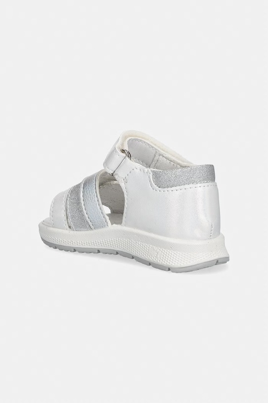 Dziewczynka Primigi sandały dziecięce 1365400.20.24 biały