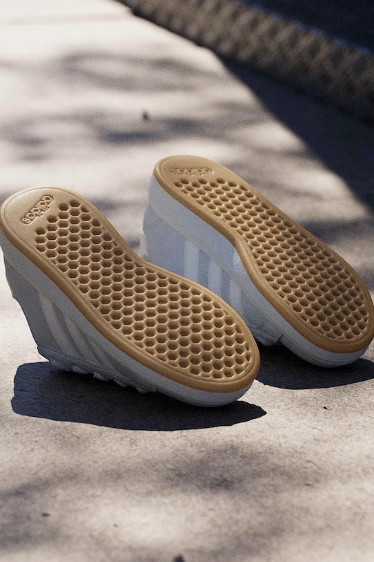 adidas sneakersy zamszowe dziecięce GRAND COURT 00s KI4068