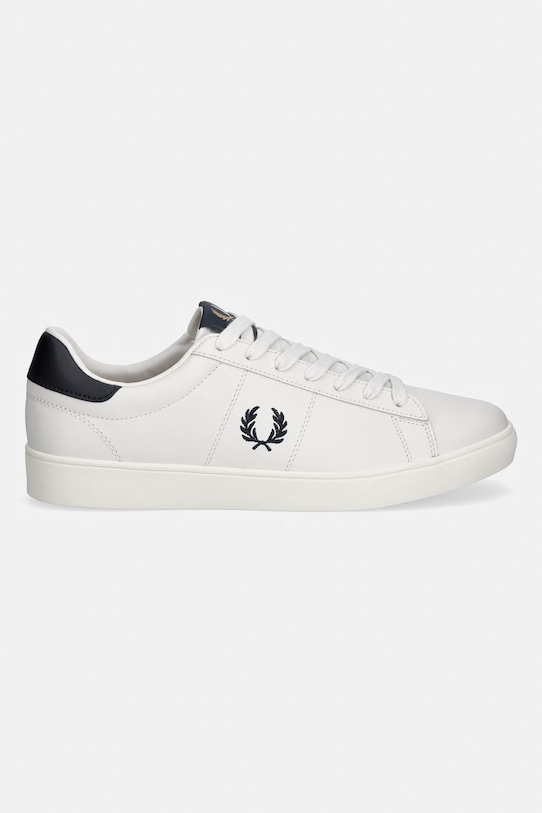 Fred Perry sneakersy skórzane B4334 beżowy SS26