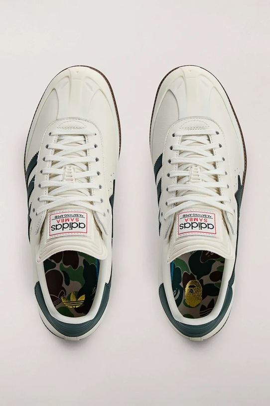 Шкіряні кросівки adidas Originals x BAPE бежевий KJ8852