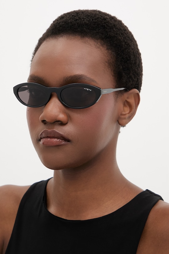 Vogue ochelari de soare de damă neted negru 0VO5697SU