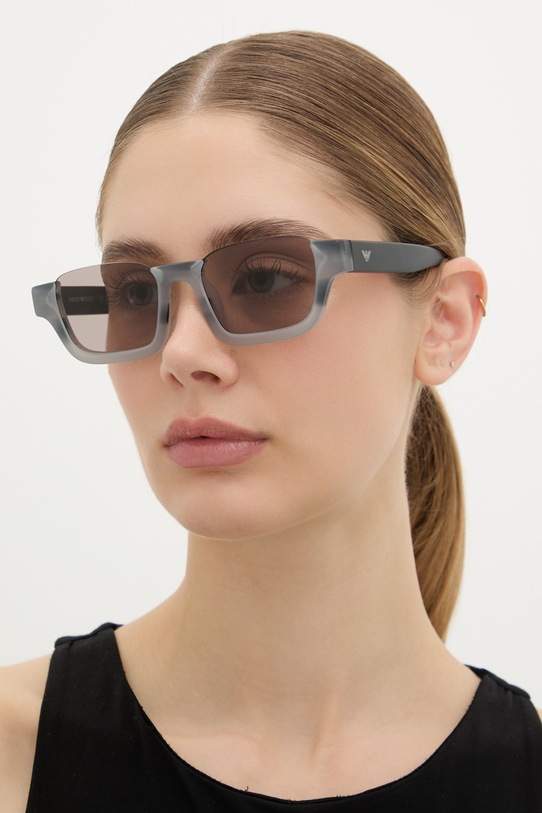 Emporio Armani okulary przeciwsłoneczne kwadratowe 0EA4268U szary SS26