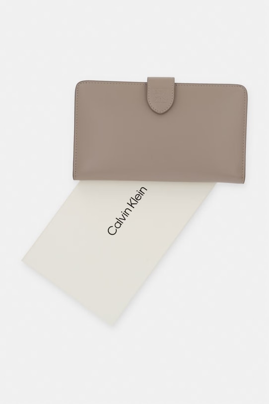 Calvin Klein novčanik za žene kožni LV04F1108G bež