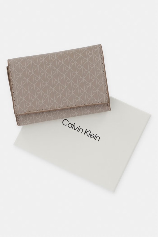 Calvin Klein портфейл RFID дамски LV04F1118G бежов