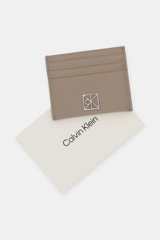 Calvin Klein puzdro na karty dámske kožené béžová LV04F1119G