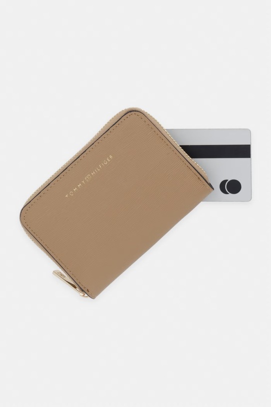 Tommy Hilfiger portfel damski beżowy AW0AW18487